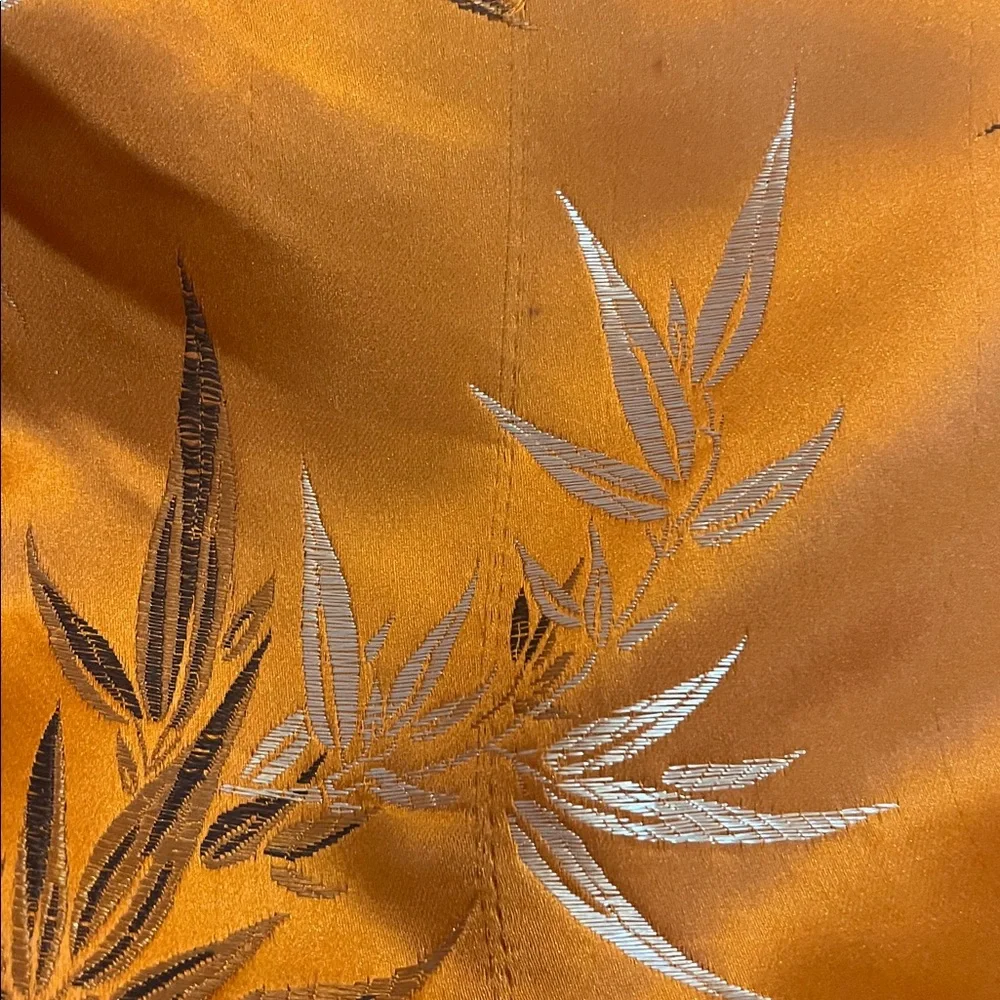 Oriental Orange Kimono Robe with Belt and Gold,Copper,Brown Leaf Pattern OS